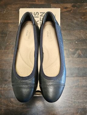 Clarks Black Leather Women's Slip-On Ballet Flats